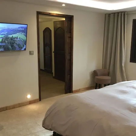 Hotel D'entremont 4*